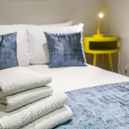 Spacious 1 Bedroom Flat 런던 외부 사진