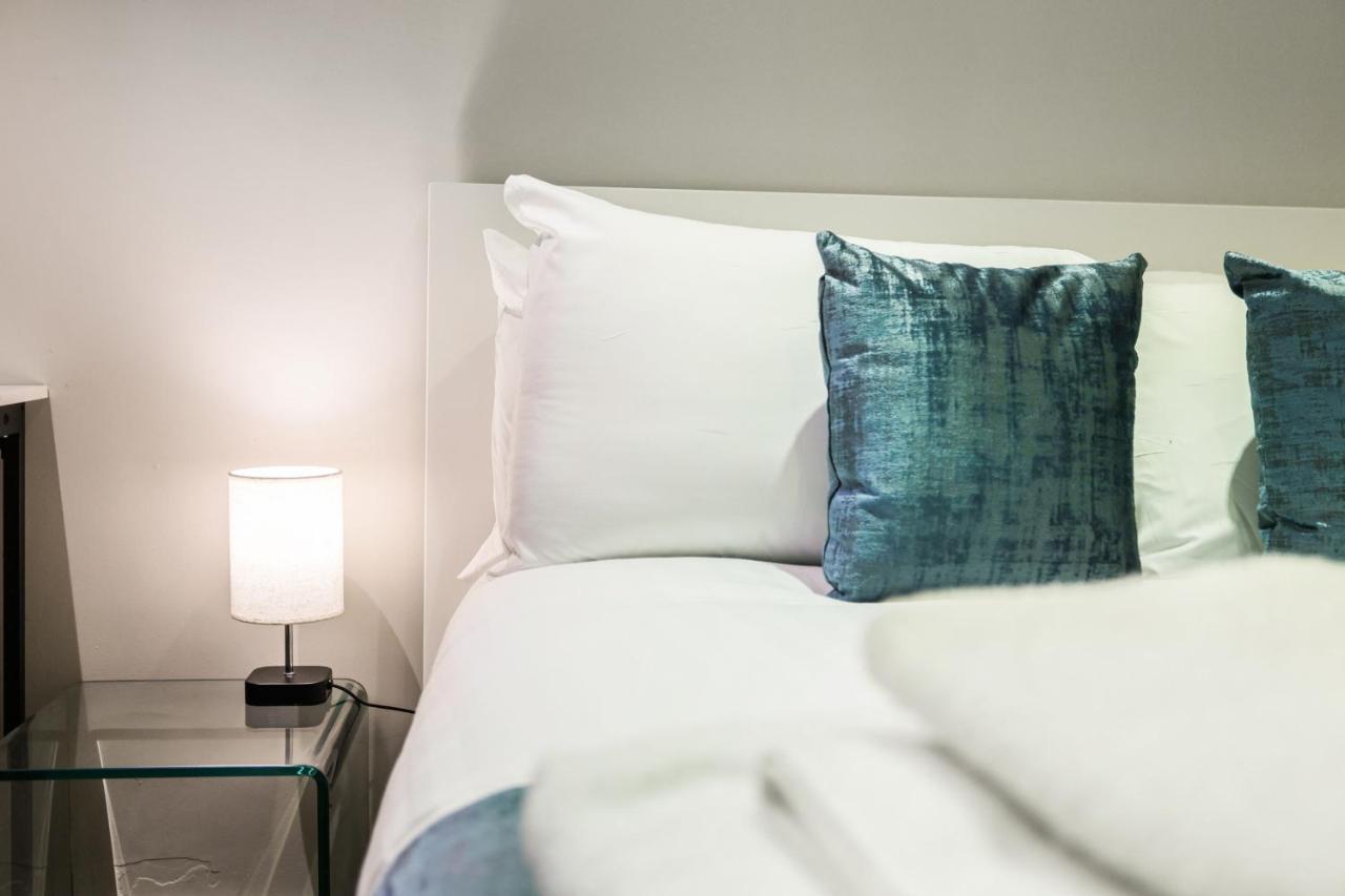Spacious 1 Bedroom Flat 런던 외부 사진